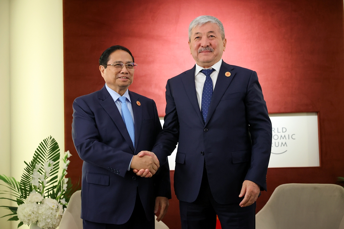 PM proposes enhancing transport links with Kyrgyzstan and Central Asia